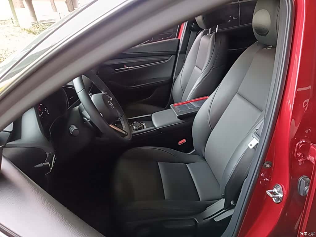 Mazda Mazda3, 2021 15