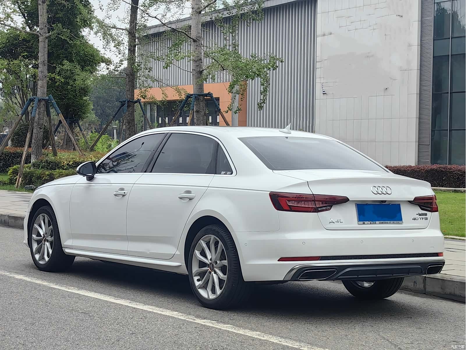 Audi A4L, 2019 4