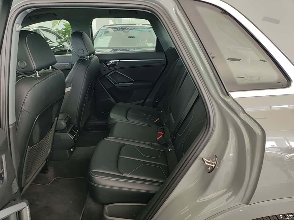 Audi Q3, 2024 17