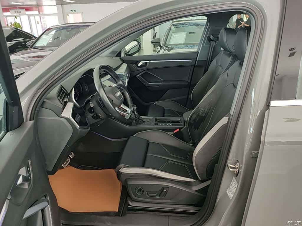 Audi Q3, 2024 15