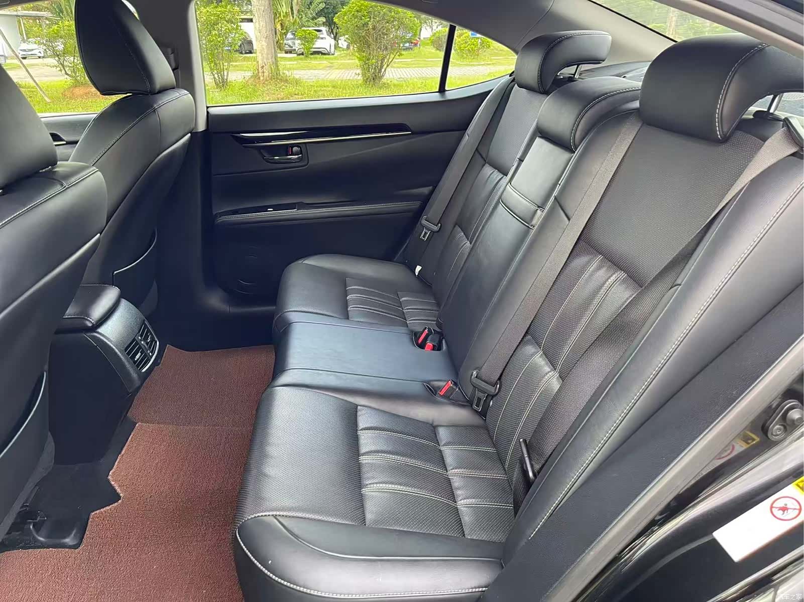 Lexus ES, 2015 21