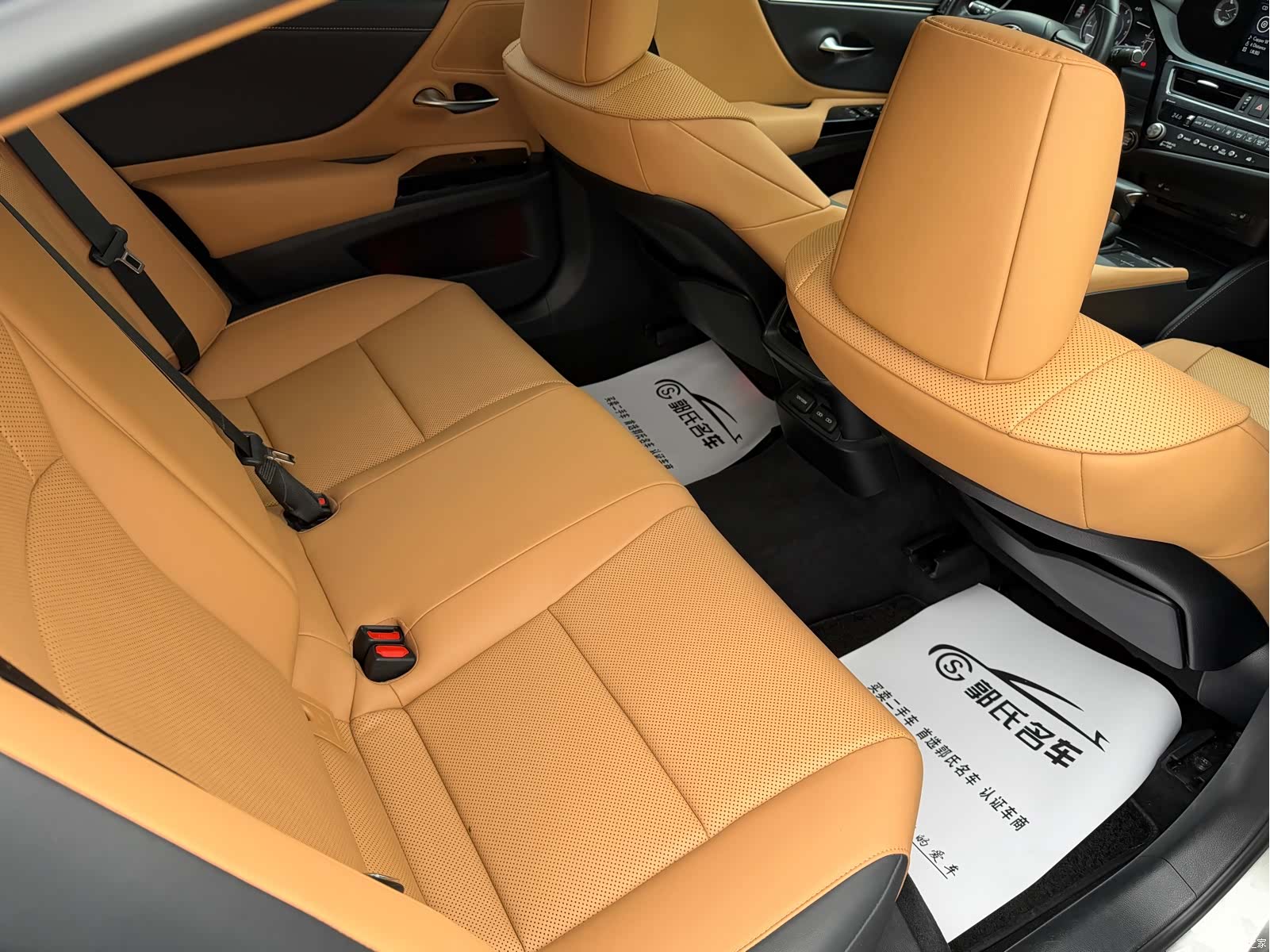 Lexus ES, 2022 17