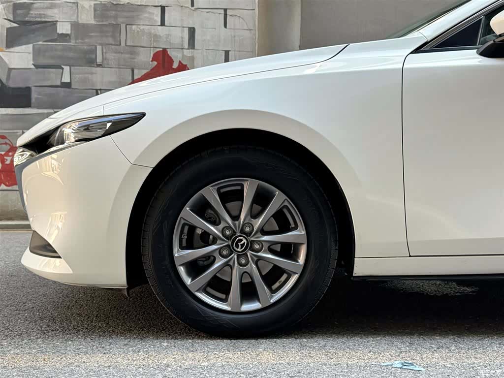 Mazda Mazda3, 2025 6
