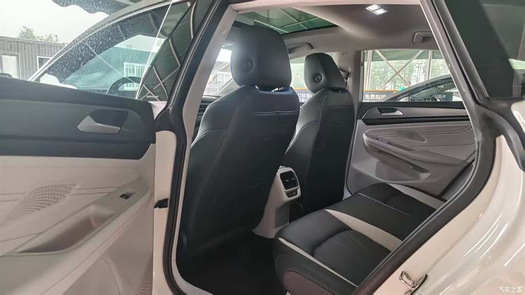 Volkswagen Lamando, 2022 9