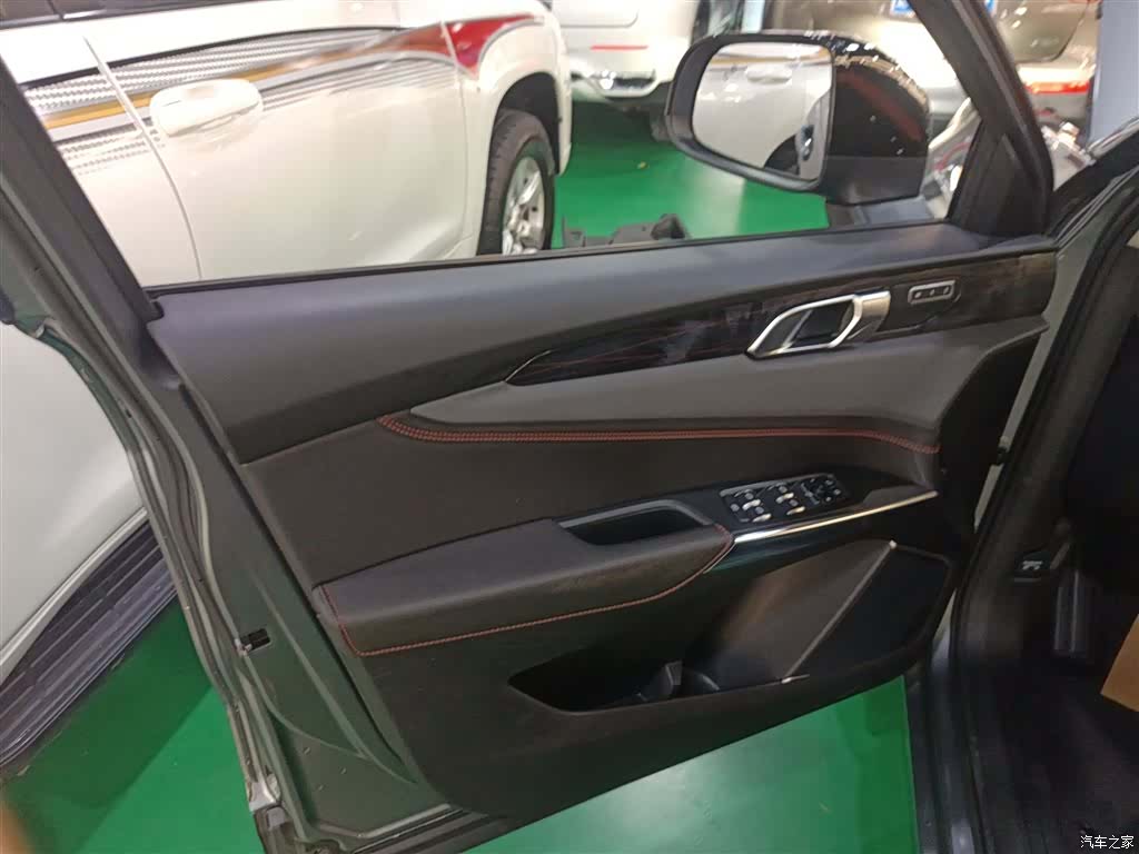 Lynk & Co 01, 2020 17