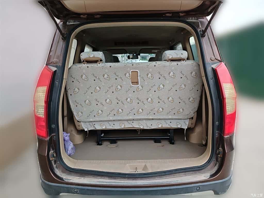 Wuling Hongguang, 2015 10