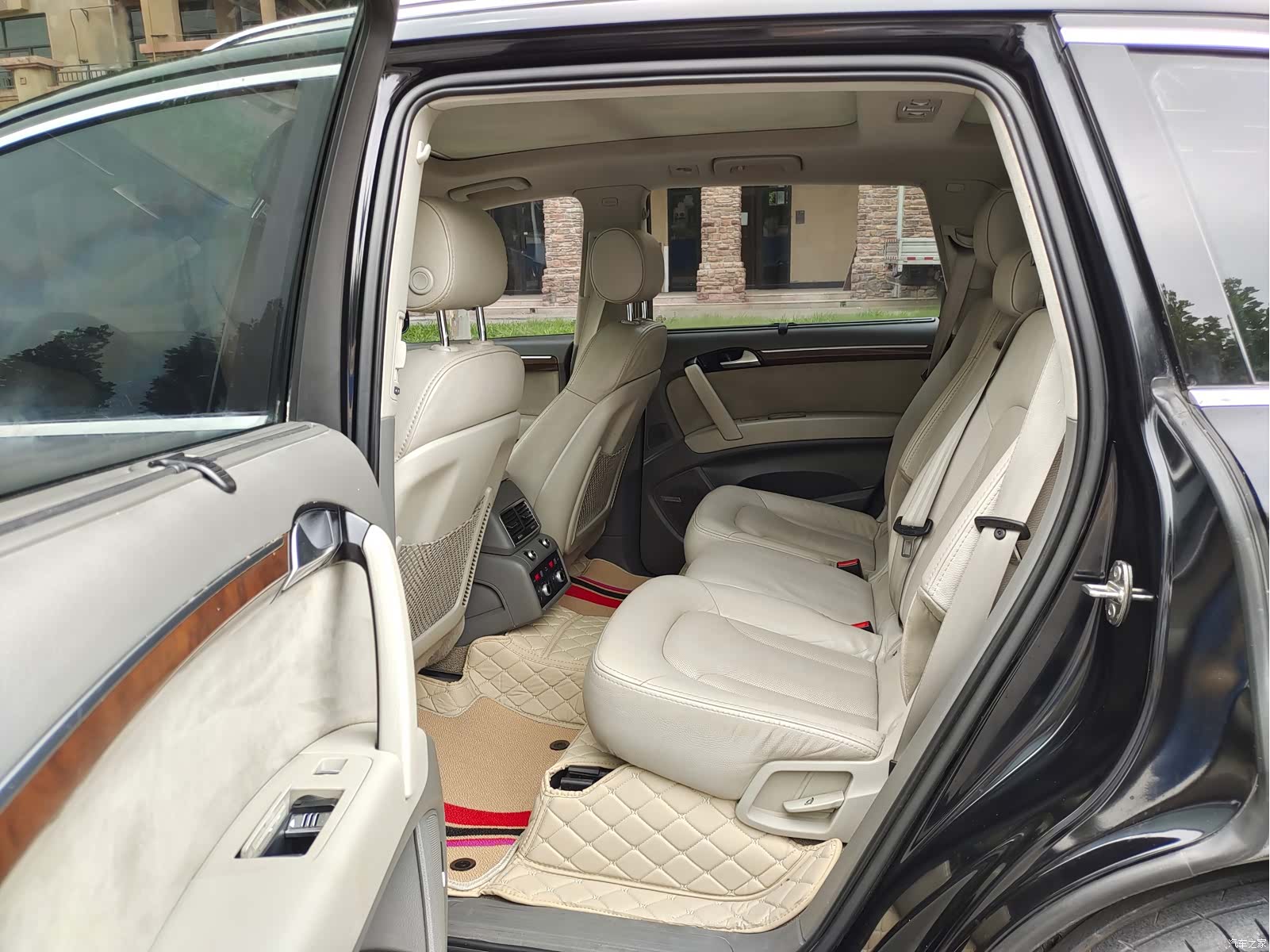 Audi Q7, 2012 все фото