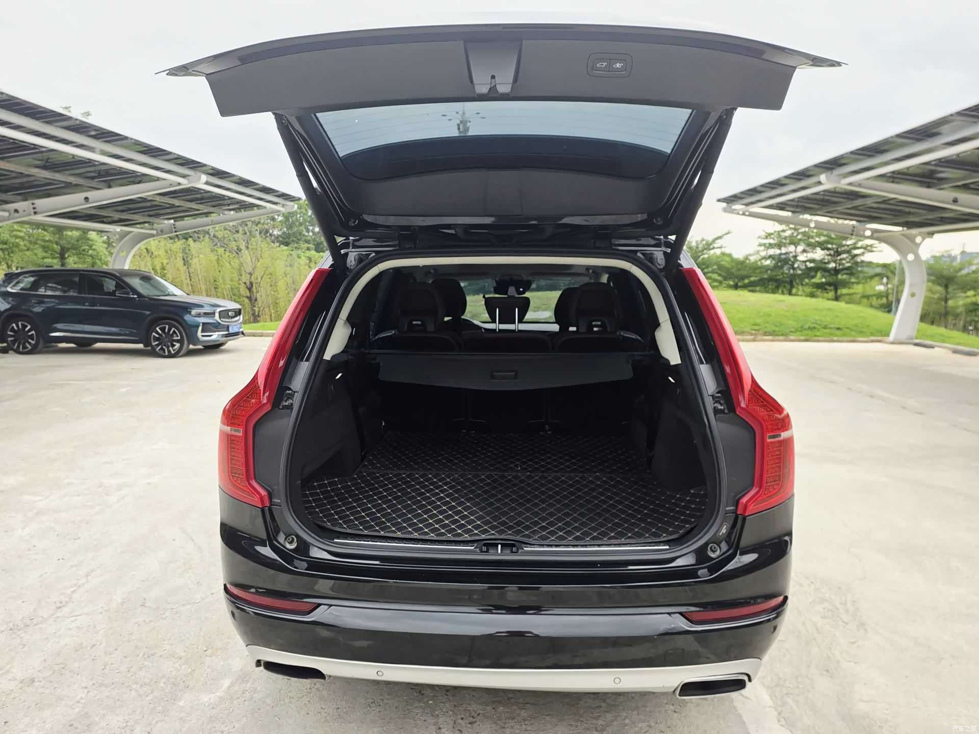 Volvo XC90, 2018 8