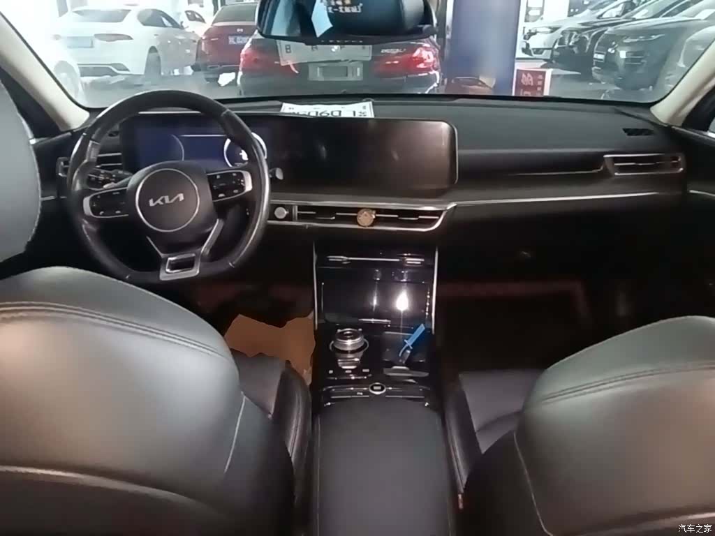 Kia K5, 2022 10