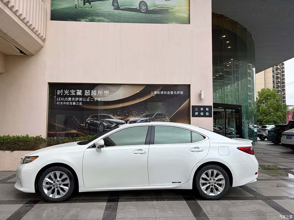 Lexus ES, 2013 2