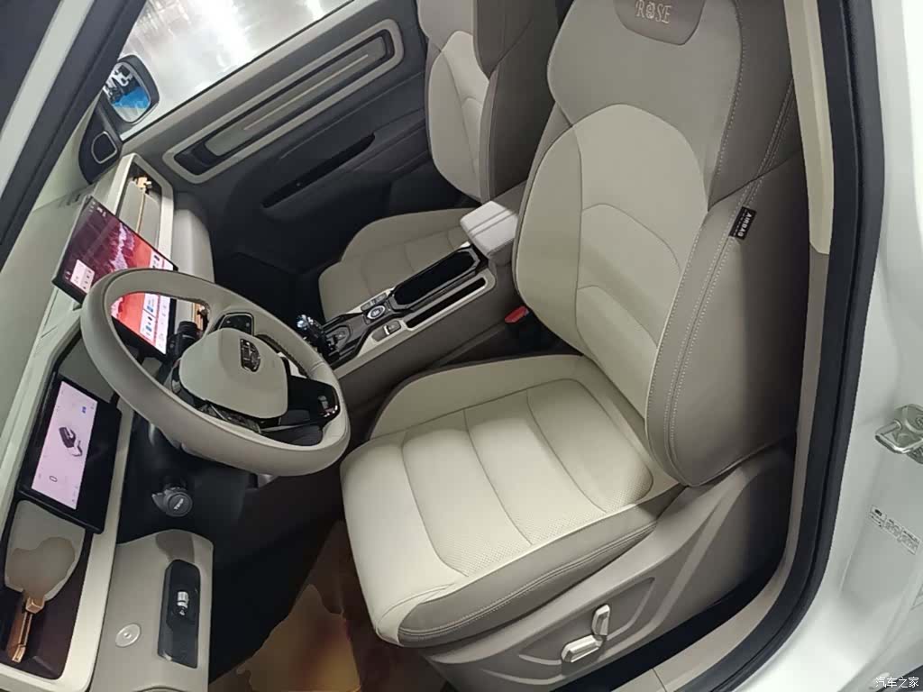 Geely Icon, 2025 11