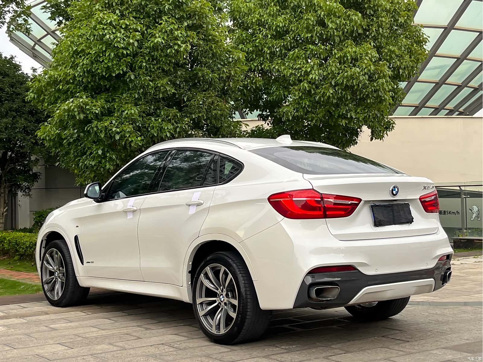 BMW X6, 2018 9