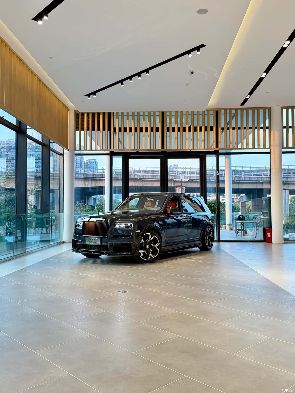 Rolls-Royce Cullinan, 2019 1