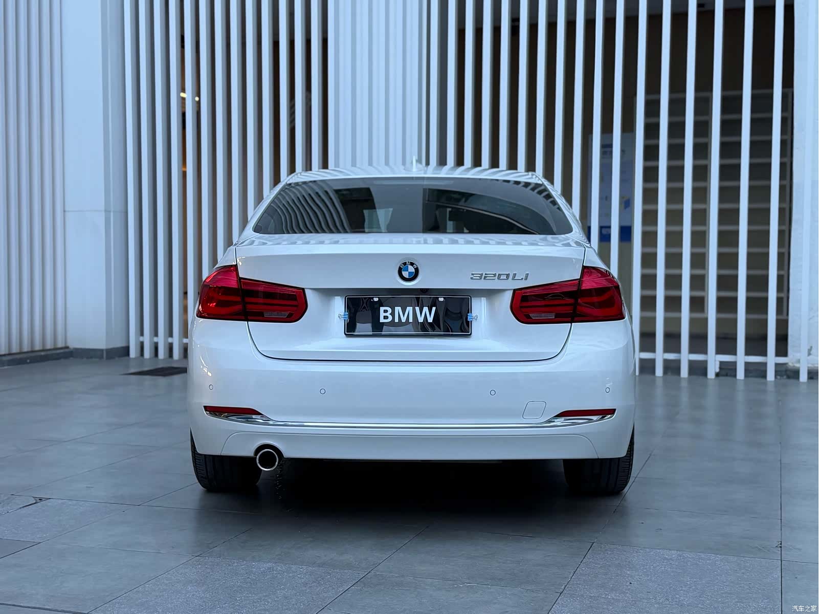 BMW 3 Series, 2016 11