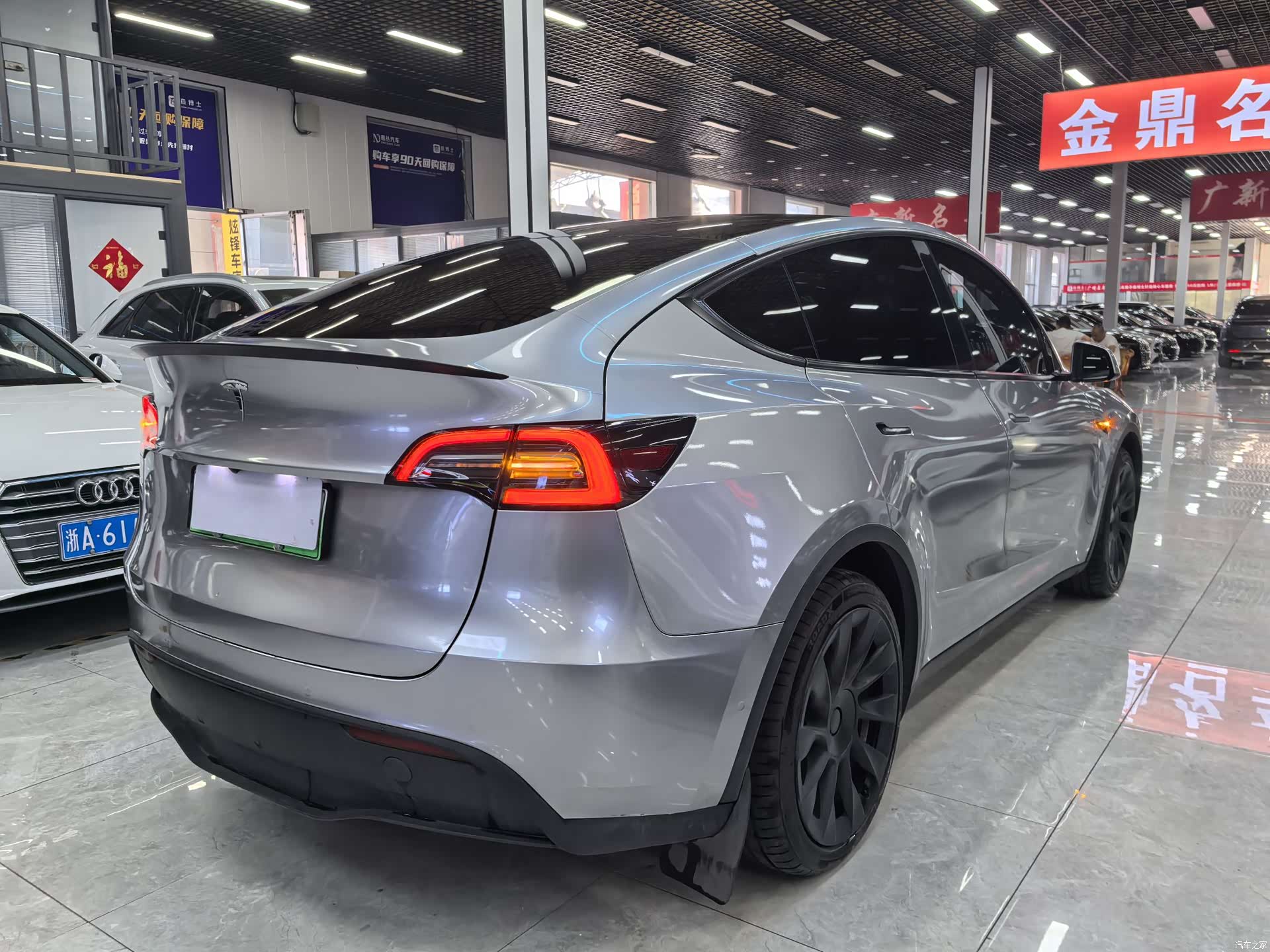 Tesla Model Y, 2022 6