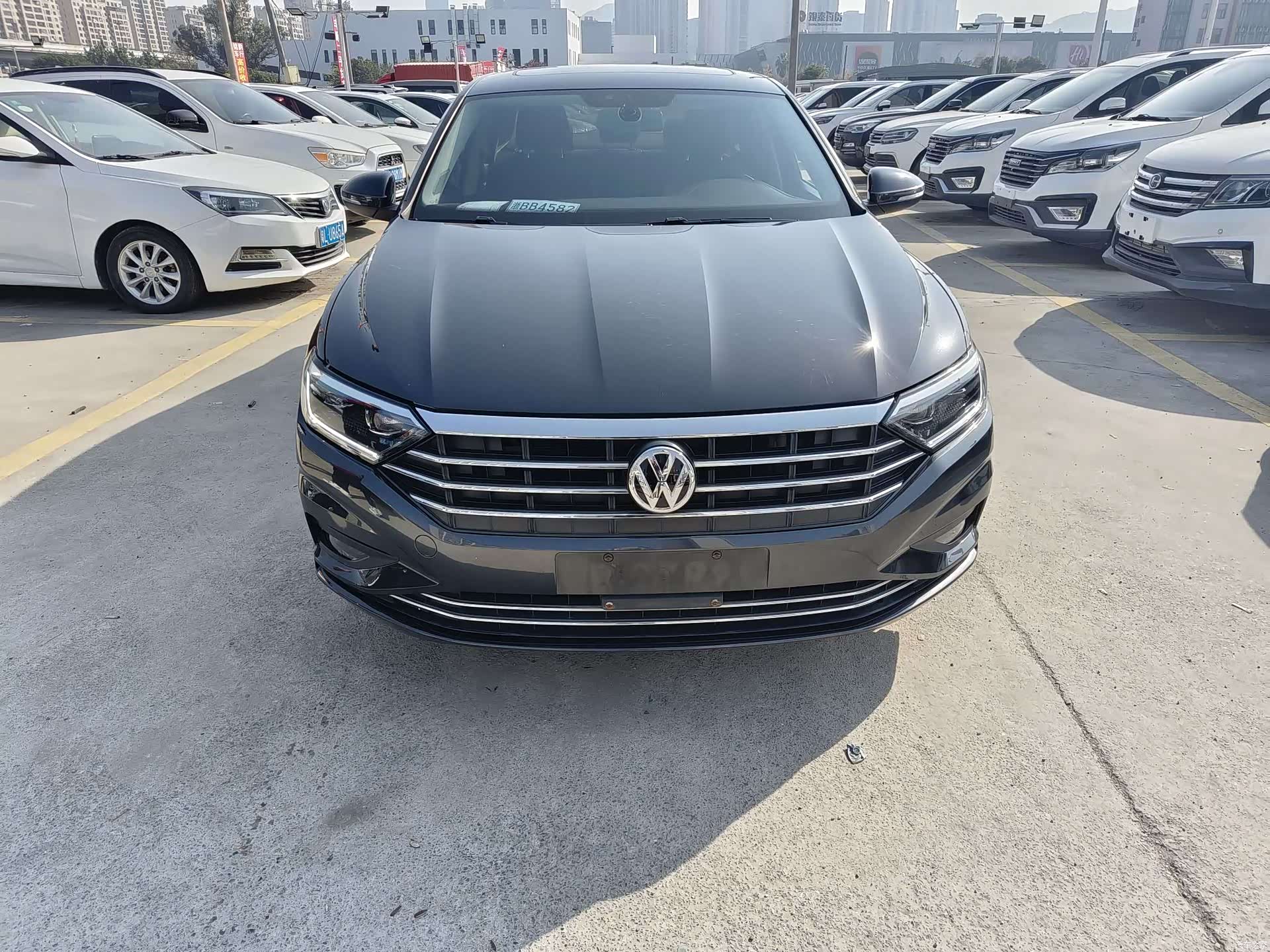 Volkswagen Sagitar