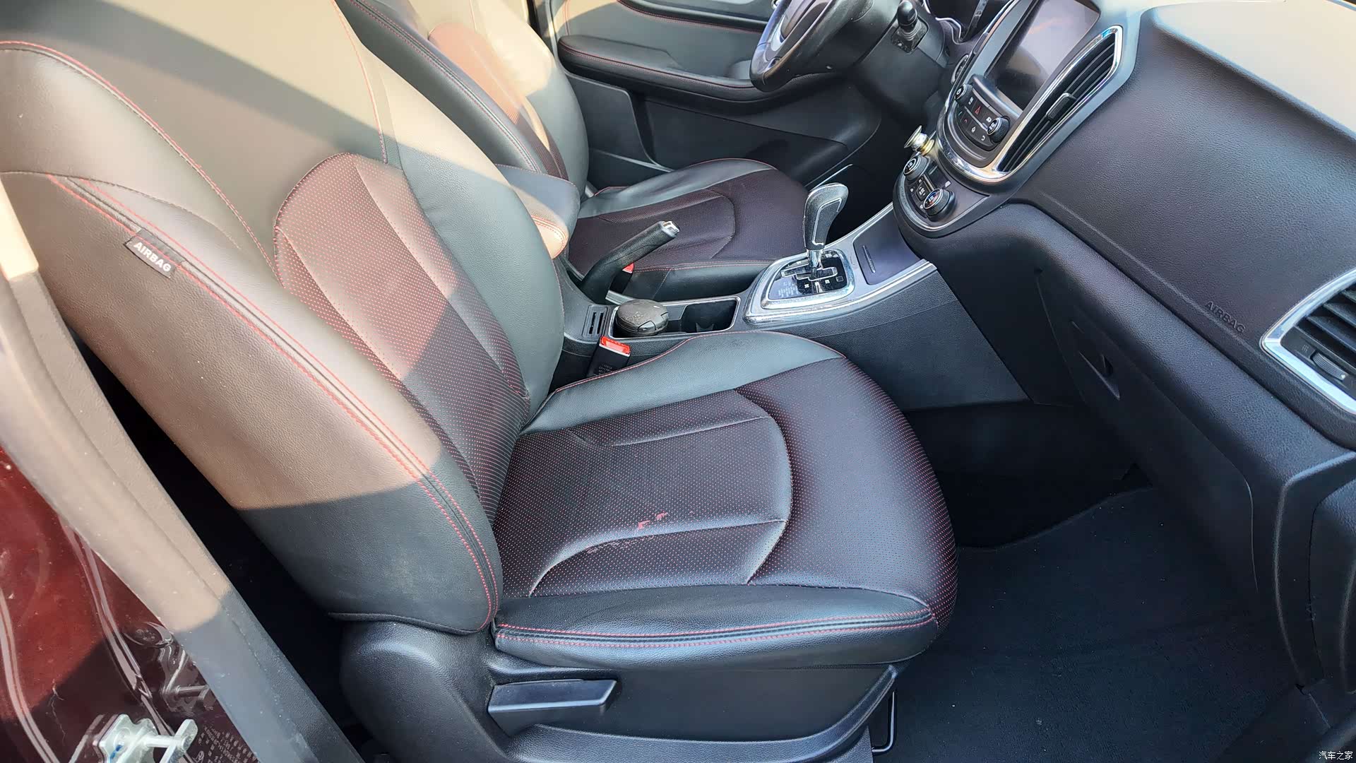 Wuling 560, 2016 45