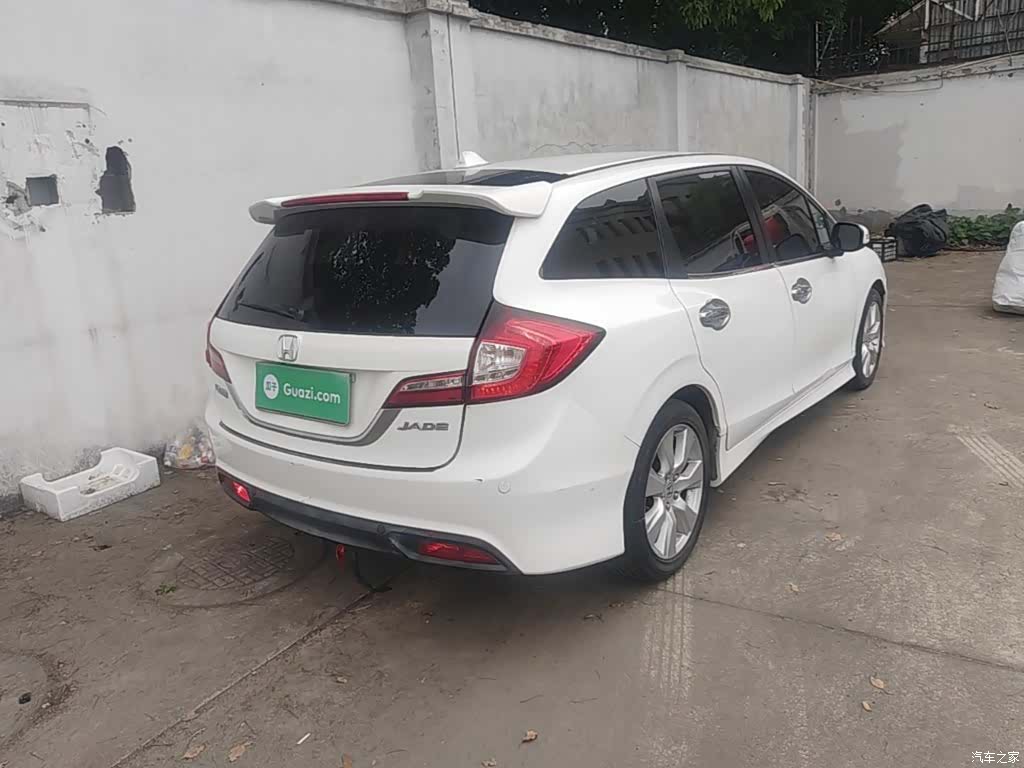 Honda Jade, 2014 7