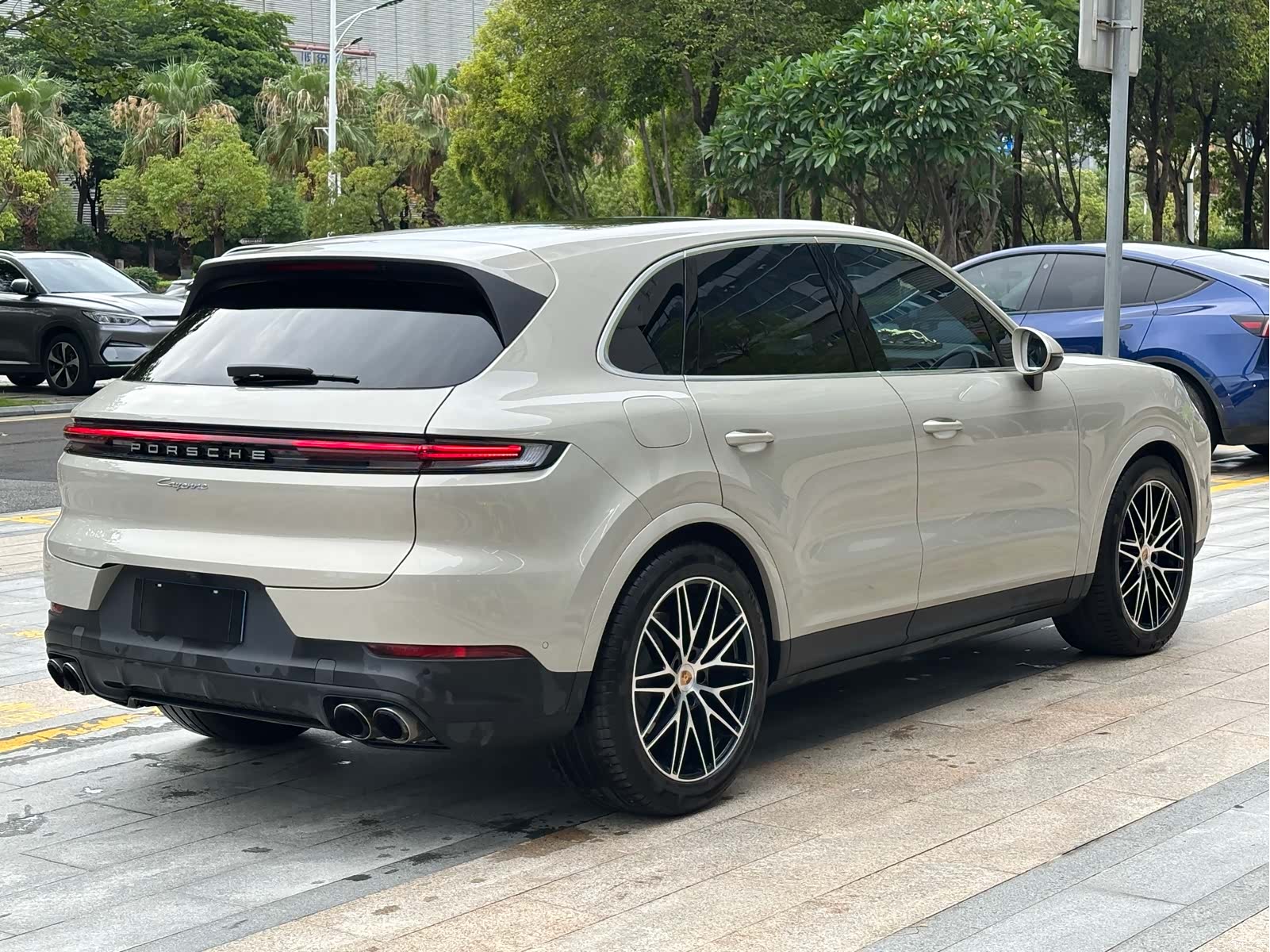 Porsche Cayenne, 2025 13
