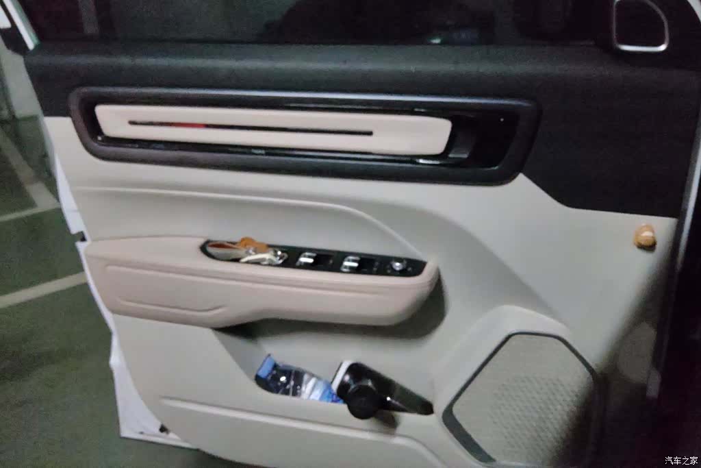 Geely Icon, 2023 7