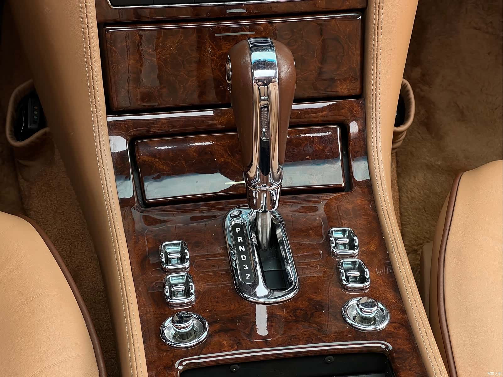 Bentley R, 2006 23