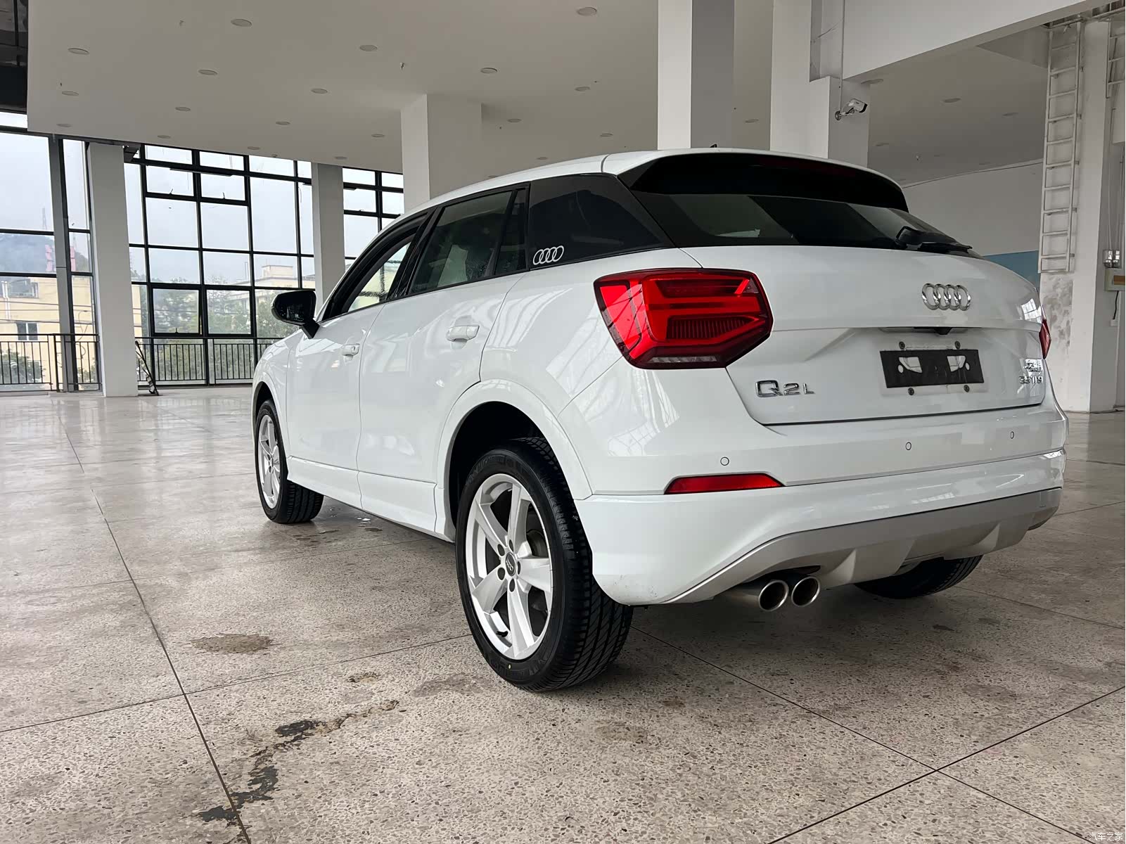 Audi Q2L, 2021 6