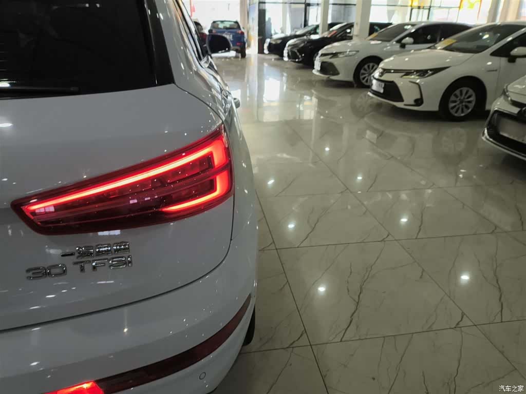 Audi Q3, 2017 24