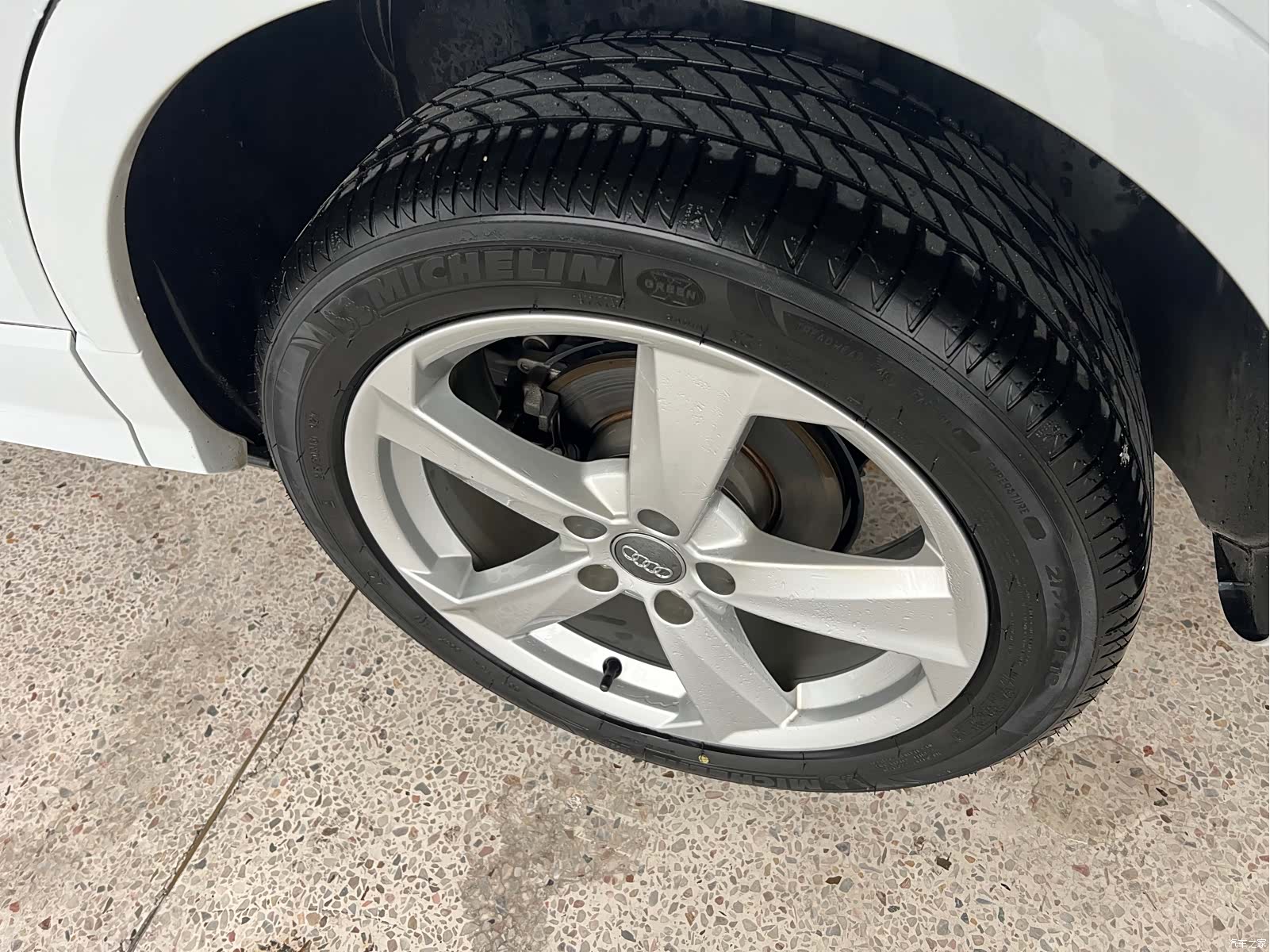Audi Q2L, 2021 8