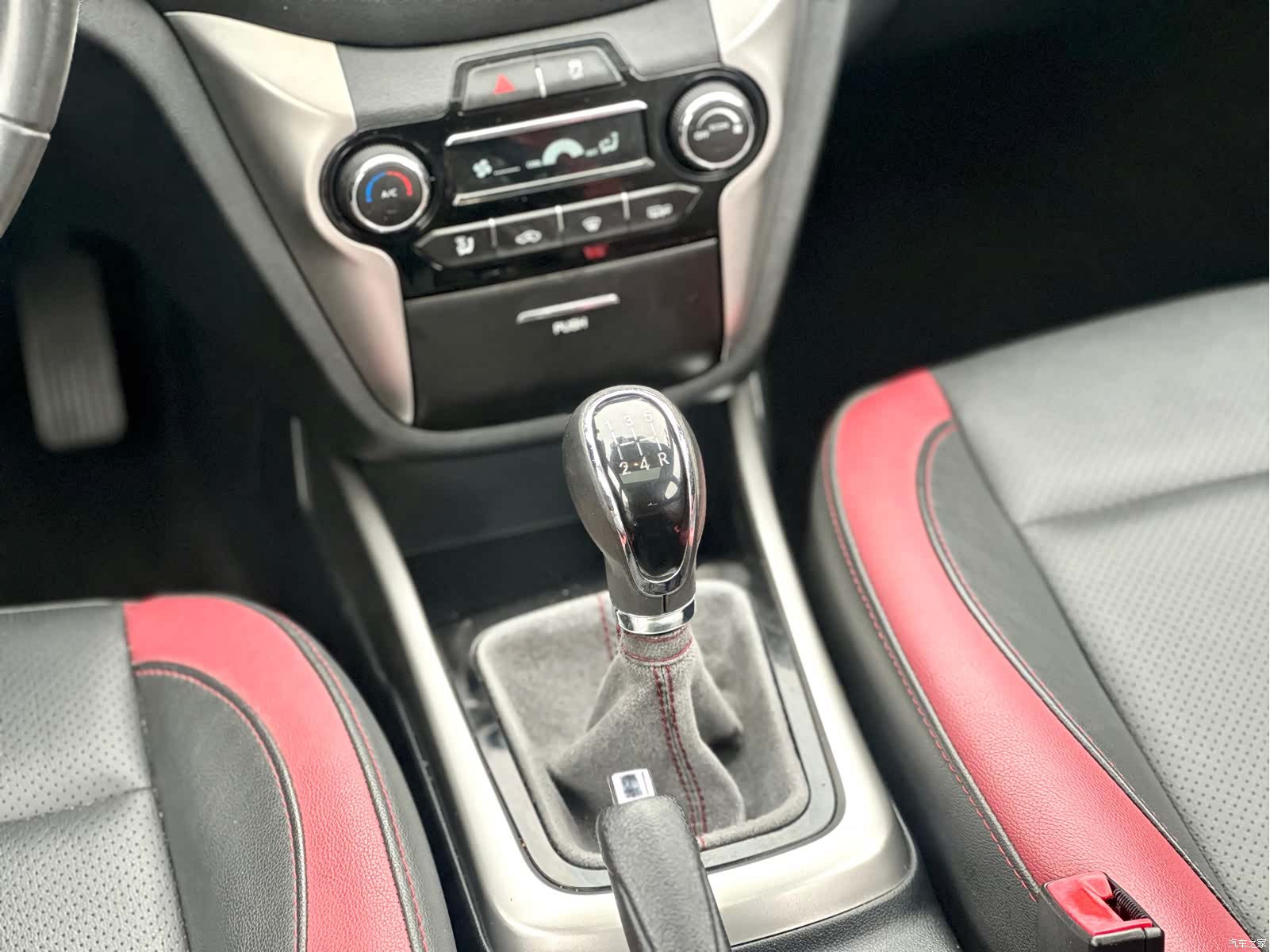 Changan Eado, 2015 32