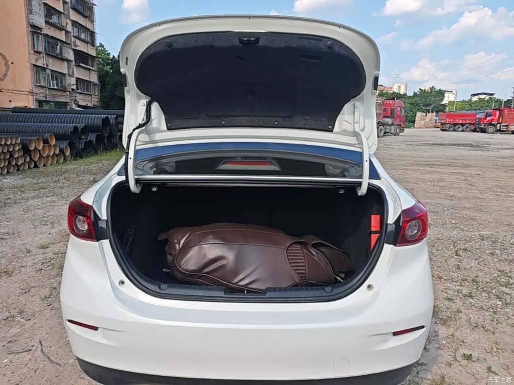 Mazda Mazda3, 2016 19