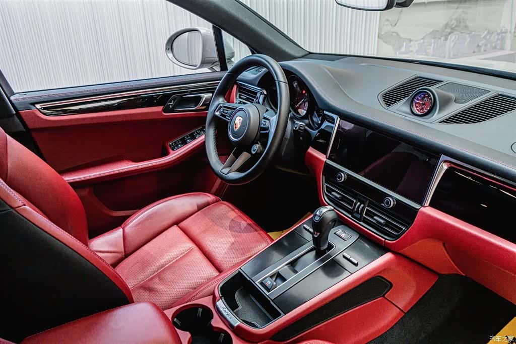 Porsche Macan, 2023 23