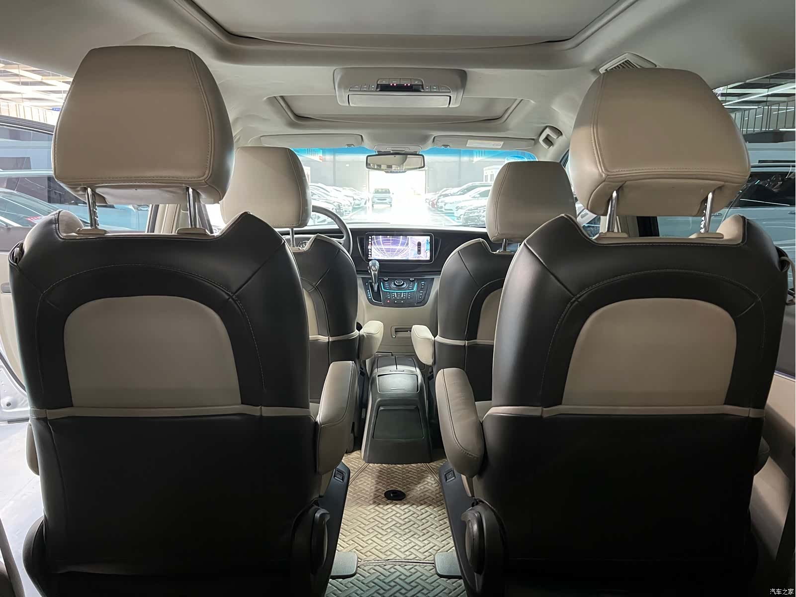 Buick GL8, 2013 8