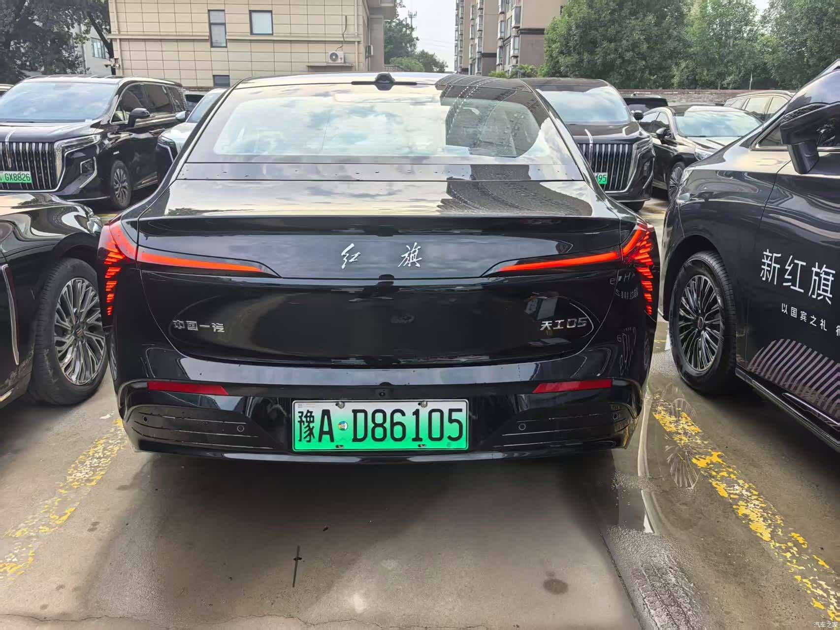 Hongqi 05, 2026 все фото