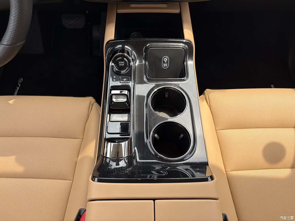 Trumpchi E8, 2024 7