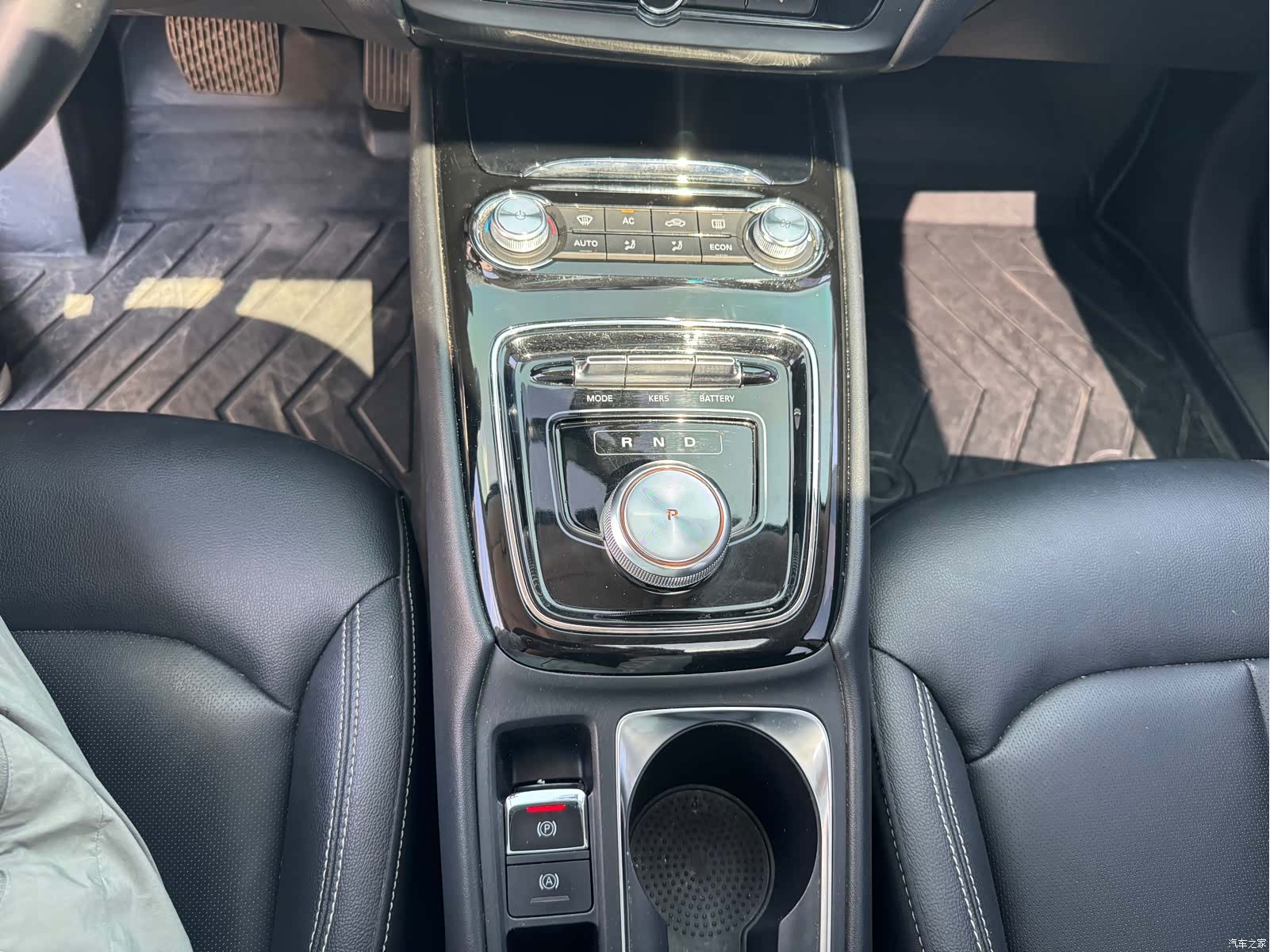 Roewe Ei5, 2018 17