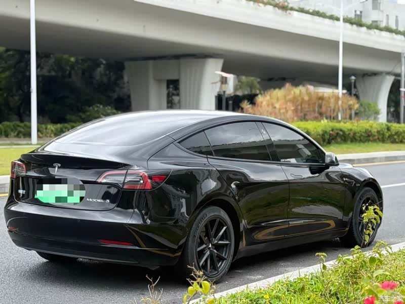 Tesla Model 3, 2023 12