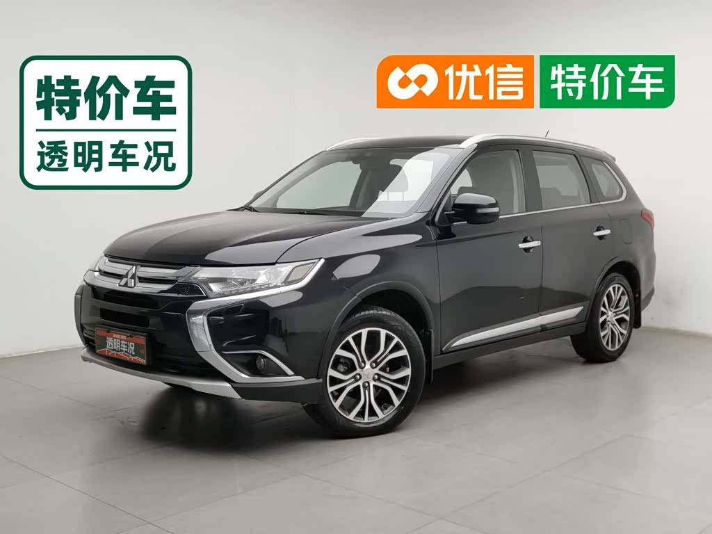 Mitsubishi Outlander 2016 2.4L Elite 5 мест