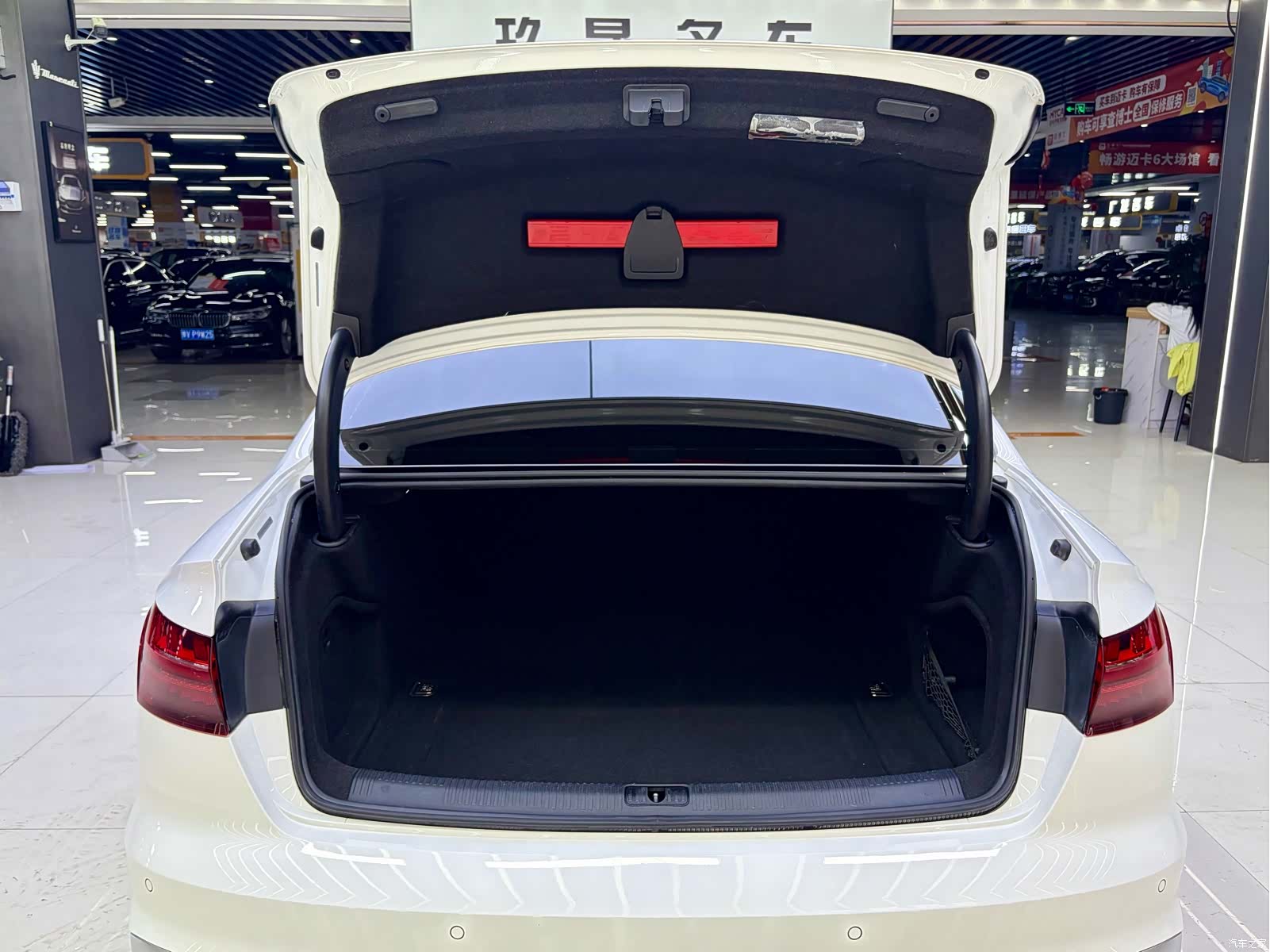 Audi A4L, 2022 14