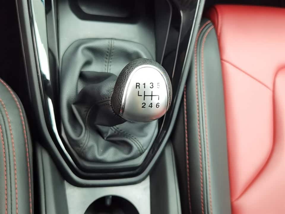 Haval H2s