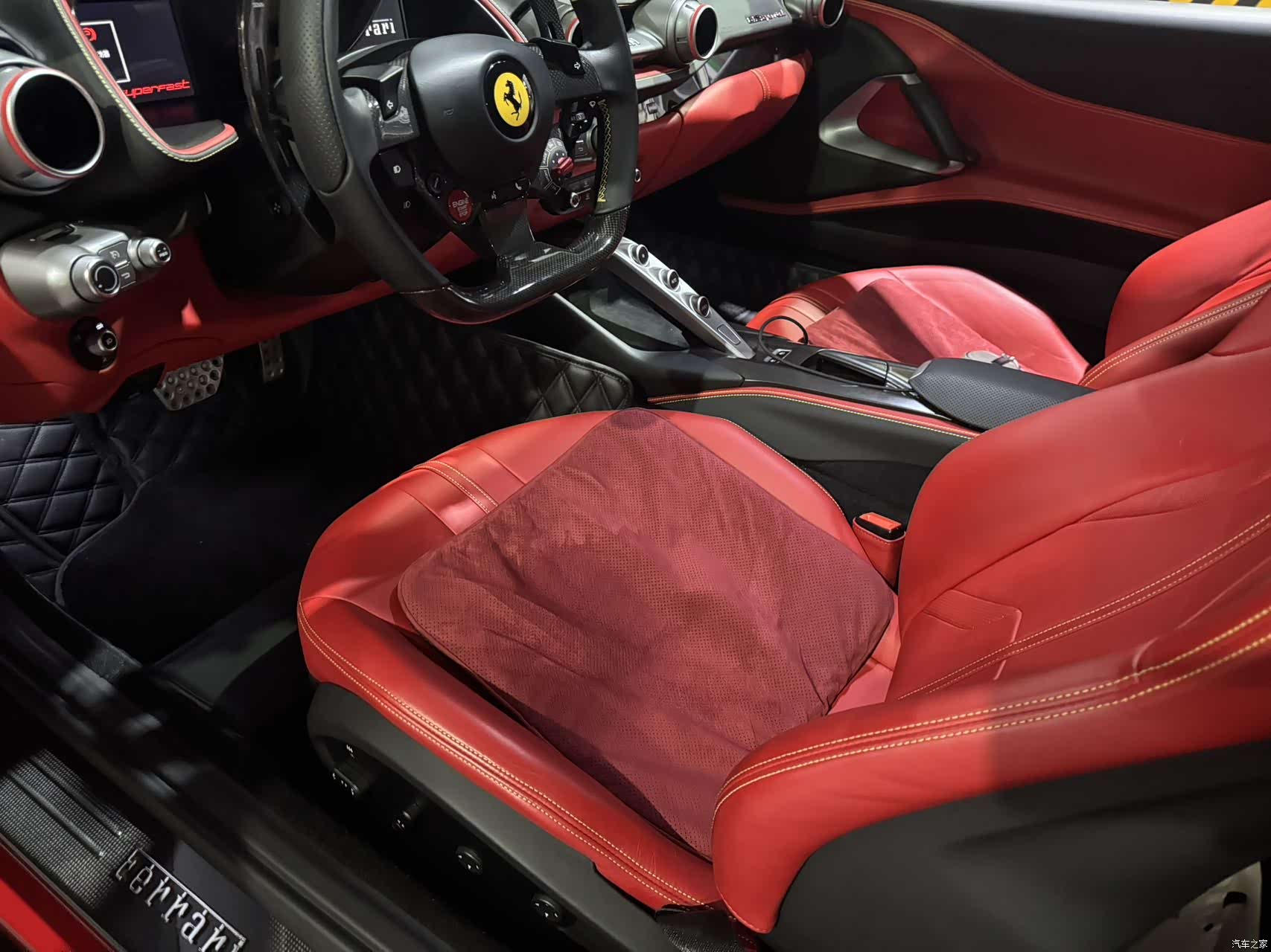 Ferrari 812, 2018 9