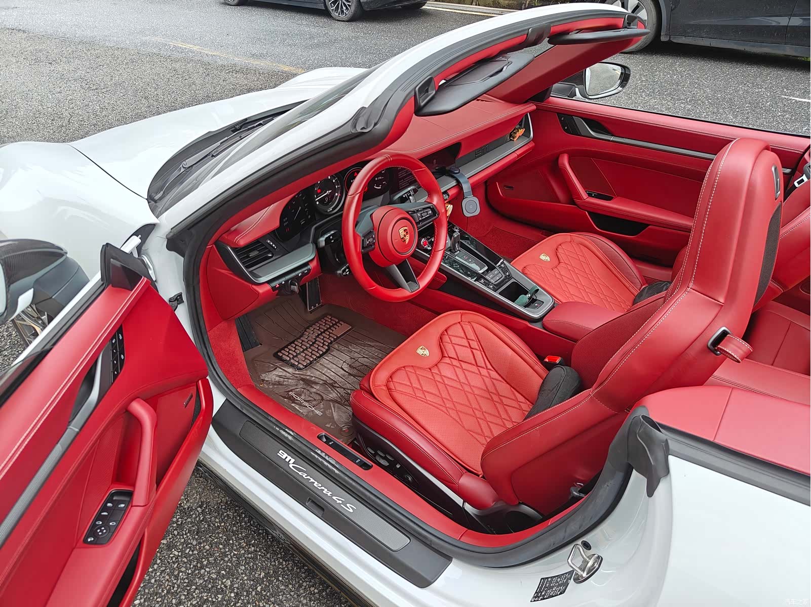 Porsche 911, 2024 10