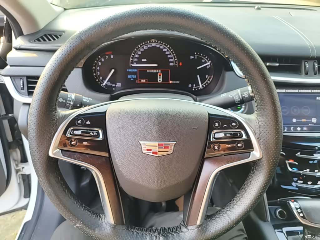 Cadillac XTS, 2018 11