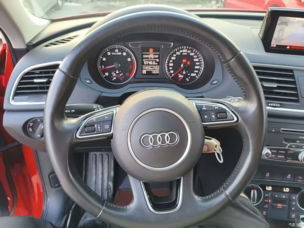 Audi Q3, 2017 11