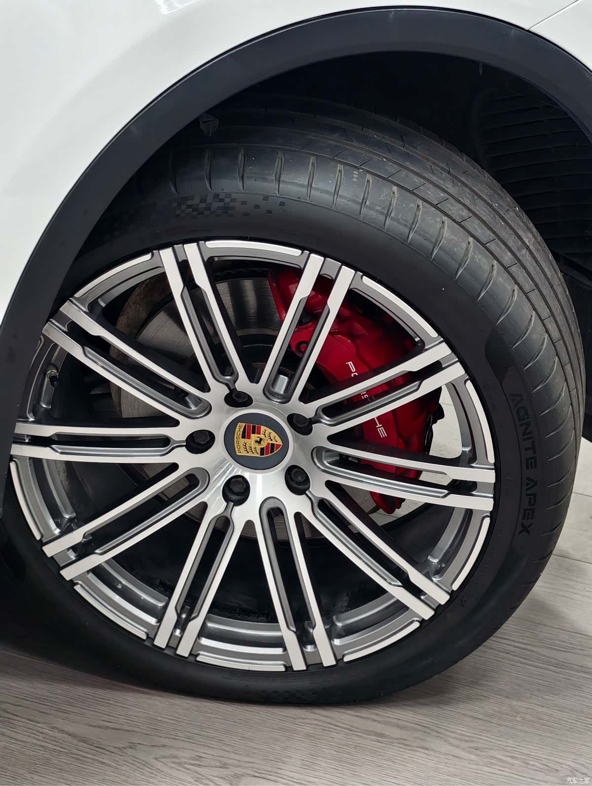 Porsche Cayenne, 2015 все фото