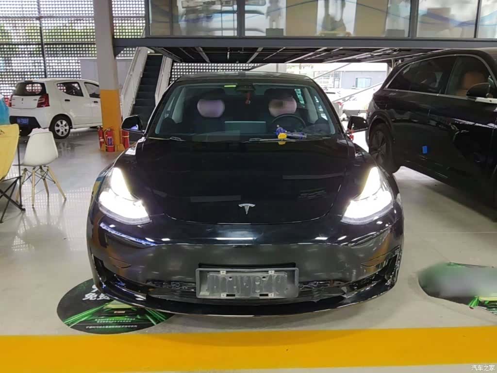 Tesla Model 3, 2023 3