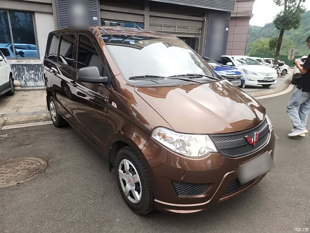 Wuling Hongguang, 2022 4