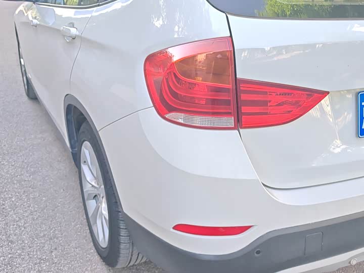 BMW X1, 2014 года фото 12