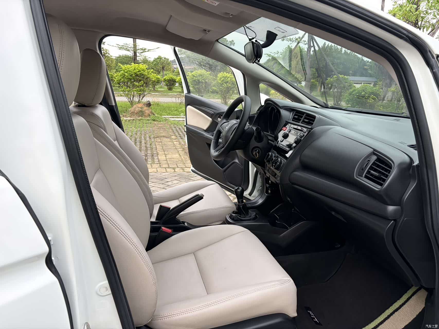 Honda Fit, 2016 10