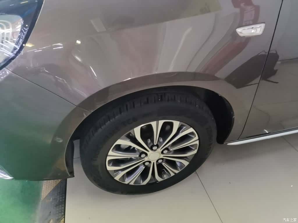 Buick GL8, 2023 23