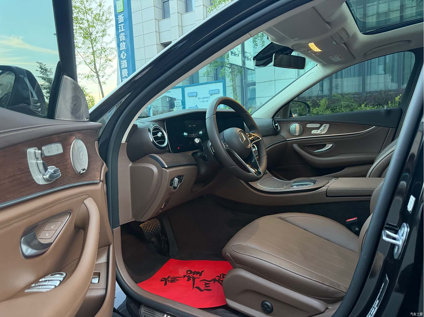 Mercedes-Benz E-Class, 2023 все фото